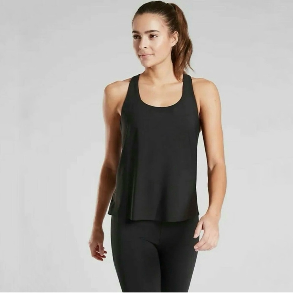 Athleta 2 in 1 ultimate support tank top with built in sports bra color black.